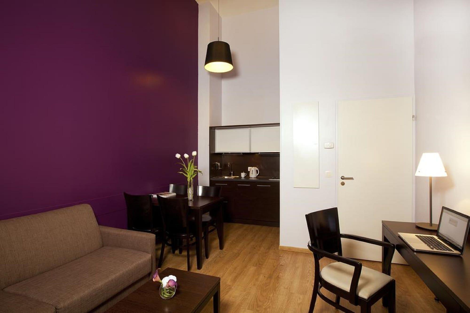 Residhome Grenoble Caserne De Bonne Exterior photo