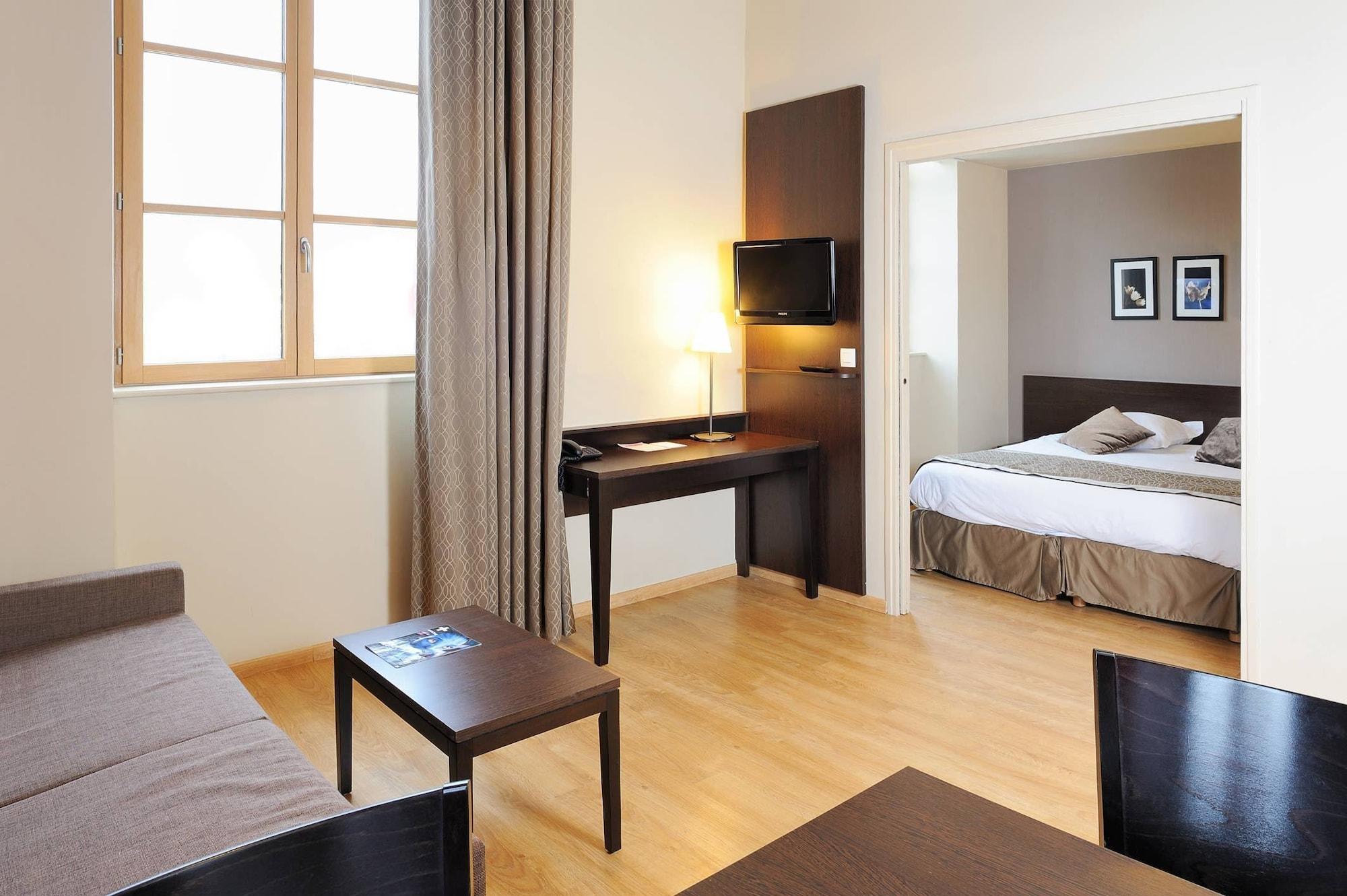 Residhome Grenoble Caserne De Bonne Room photo