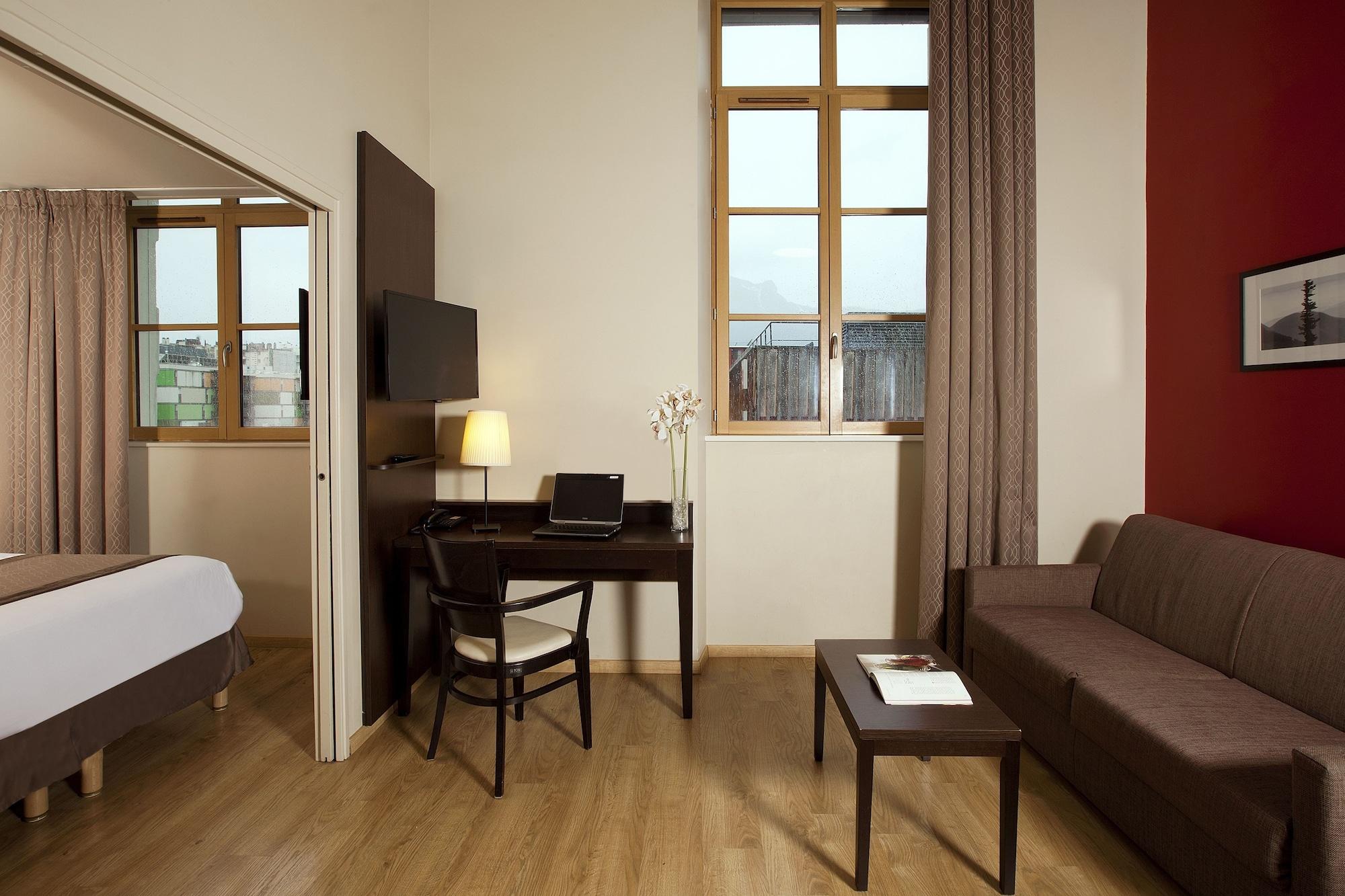 Residhome Grenoble Caserne De Bonne Exterior photo