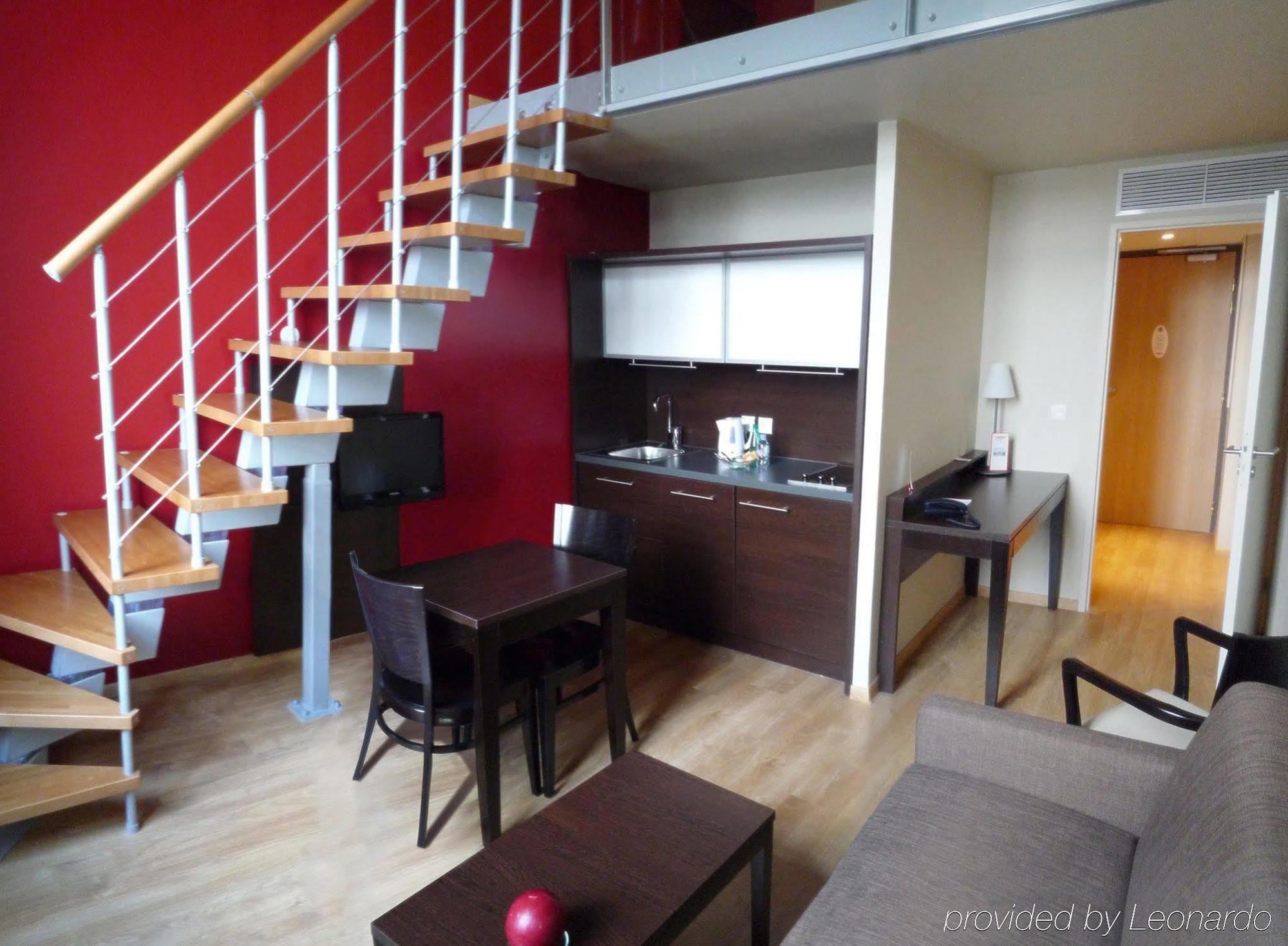 Residhome Grenoble Caserne De Bonne Room photo