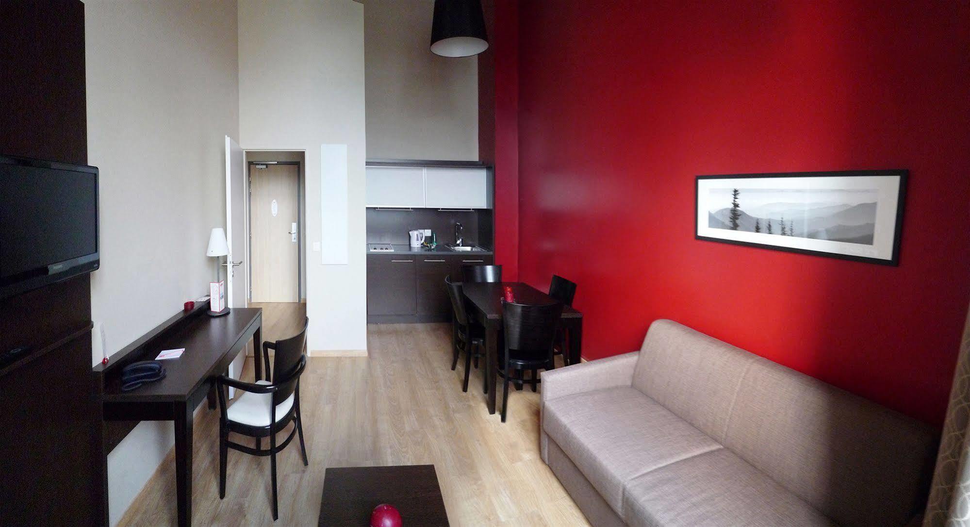 Residhome Grenoble Caserne De Bonne Exterior photo